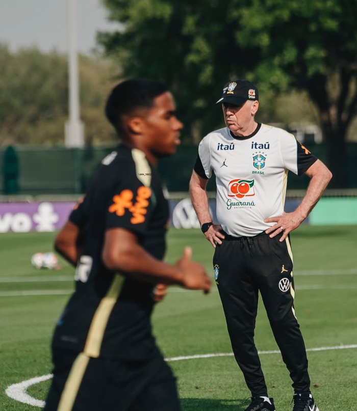 世界杯手机直播平台-安切洛蒂将续约巴西国家队至2030年|AC米兰|ac米兰|世界杯|名宿|合同_新浪体育_新浪新闻